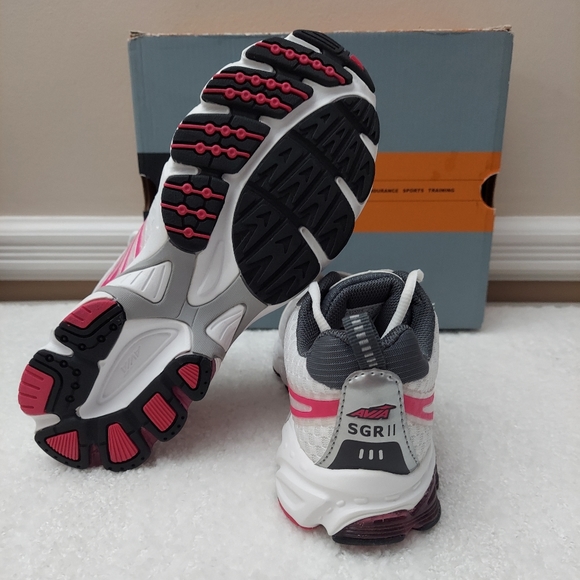 NIB. WOMEN'S AVIA RUNNING SGR 2. SIZE 6. Medium width - Picture 15 of 16